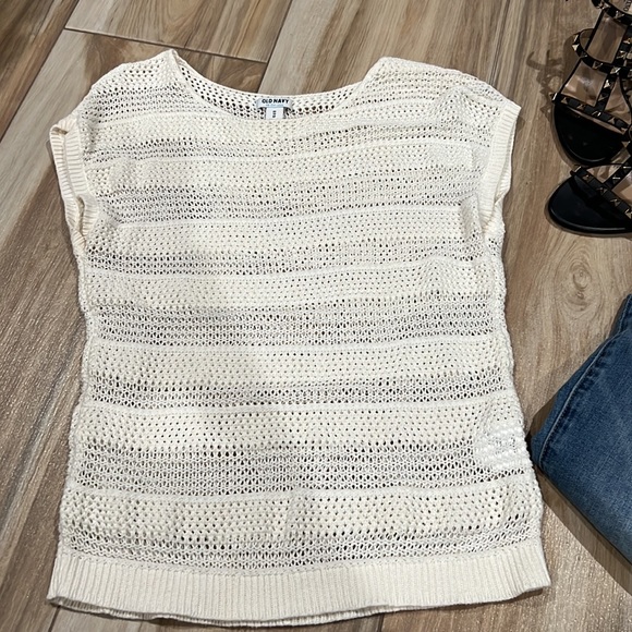 Old Navy Knit Sleeveless Tank Top - Picture 2 of 6